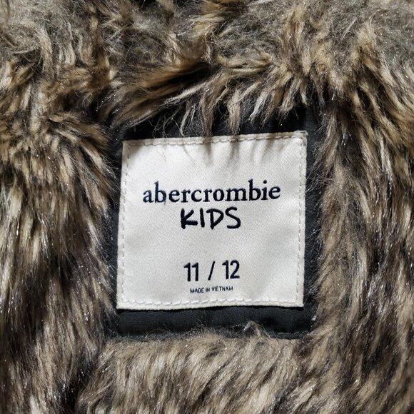 Abercrombie Kids Olive Green Coat with Faux Fur Lining Sz 11/12 -read desc - Picture 3 of 16